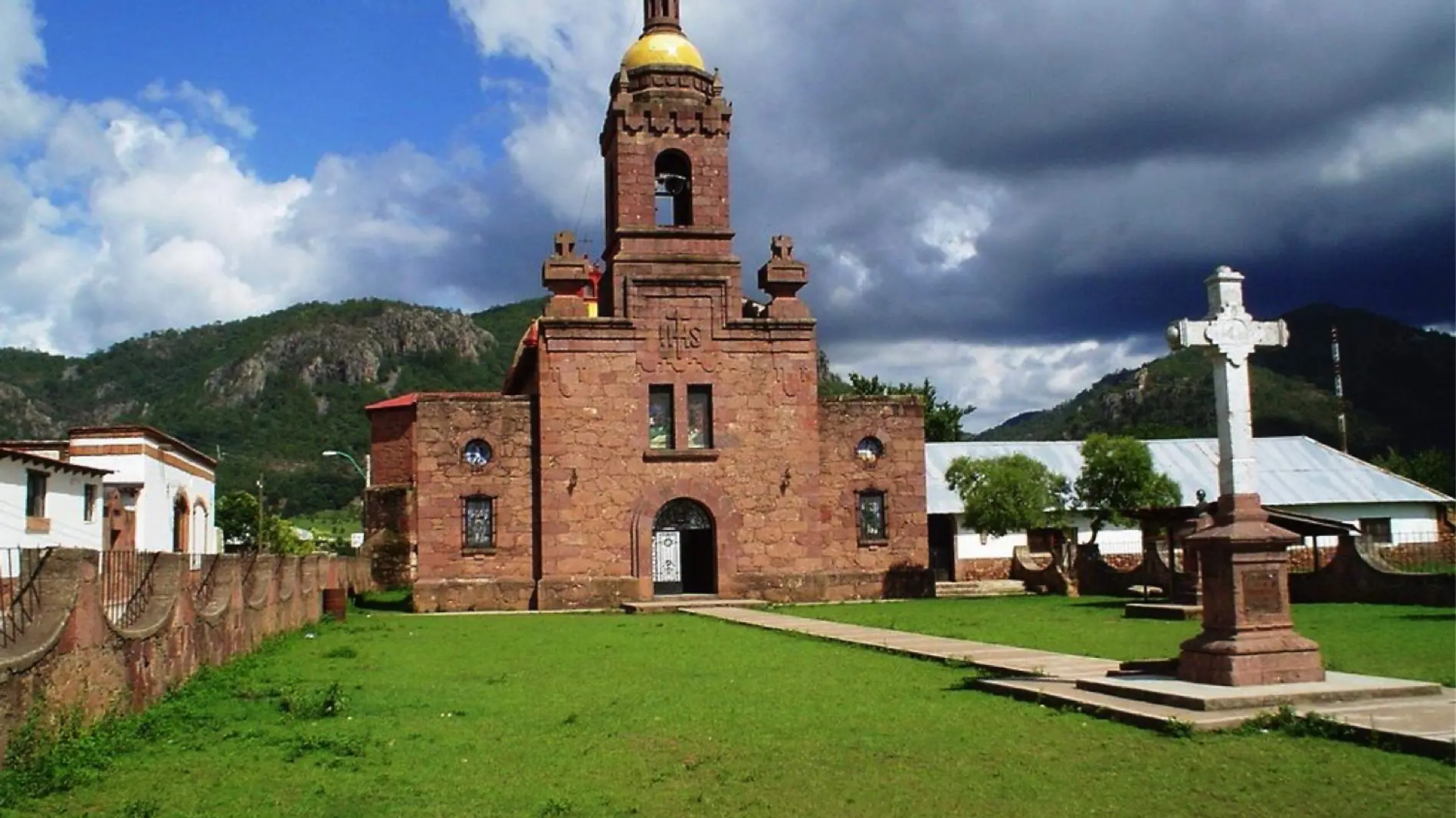 iglesia URIQUE